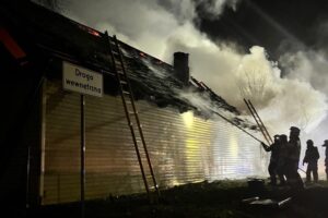 Pożar w Krajnie. Ogień pojawił się na podddaszu