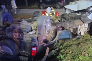 06.12.2025. Sarnia Zwola. Wypadek / Fot. Ratownictwo Powiatu Ostrowieckiego