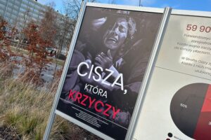 15.12.2025. Kielce. Ogród Wolności. Wystawa „Cisza, która krzyczy” / Fot. Marcin Marszałek - Radio Kielce