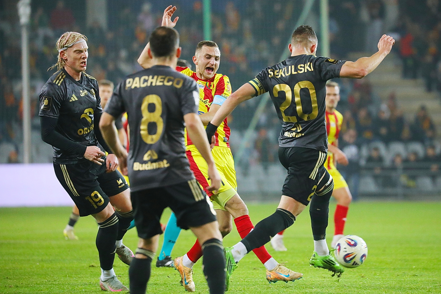 Kielce. Mecz 18. kolejki PKO BP Ekstraklasy: Korona Kielce – Wisła Płock