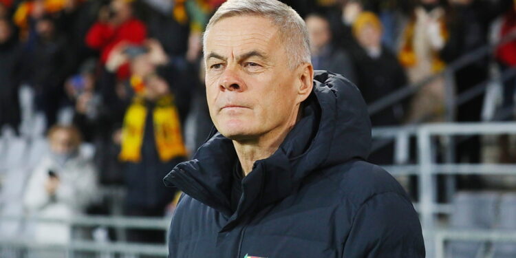 Transfery dwóch klasowych piłkarzy i cztery sparingi w Turcji. Jacek Zieliński odsłania karty - Radio Kielce 08.12.2025. Kielce. Mecz 18. kolejki PKO BP Ekstraklasy: Korona Kielce - Wisła Płock / Fot. Wiktor Taszłow - Radio Kielce