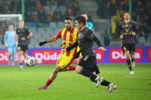 Korona walczyła do końca. Opłaciło się - Radio Kielce 08.12.2025. Kielce. Mecz 18. kolejki PKO BP Ekstraklasy: Korona Kielce - Wisła Płock / Fot. Wiktor Taszłow - Radio Kielce