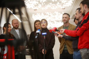 Wkrótce finał "Dychy na Cud". Amelka i Wiktoria wciąż liczą na wsparcie - Radio Kielce Wkrótce finał "Dychy na Cud". Amelka i Wiktoria wciąż liczą na wsparcie - Radio Kielce