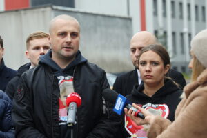 Konieczna jest natychmiastowa reforma służby zdrowia - twierdzą przedstawiciele Konfederacji Nowej Nadziei - Radio Kielce 09.12.2025. Kielce. Konferencja przedstawicieli Konfederacji Nowej Nadziei / fot. Wiktor Taszłow - Radio Kielce