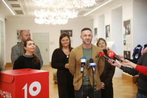 Wkrótce finał "Dychy na Cud". Amelka i Wiktoria wciąż liczą na wsparcie - Radio Kielce Wkrótce finał "Dychy na Cud". Amelka i Wiktoria wciąż liczą na wsparcie - Radio Kielce