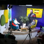 Audycja „Dzień dobry, to Ja! Rozmowy inne niż wszystkie w Radiu Kielce”. Ksiądz Mariusz Zakrzewski / Fot. Wiktor Taszłow – Radio Kielce