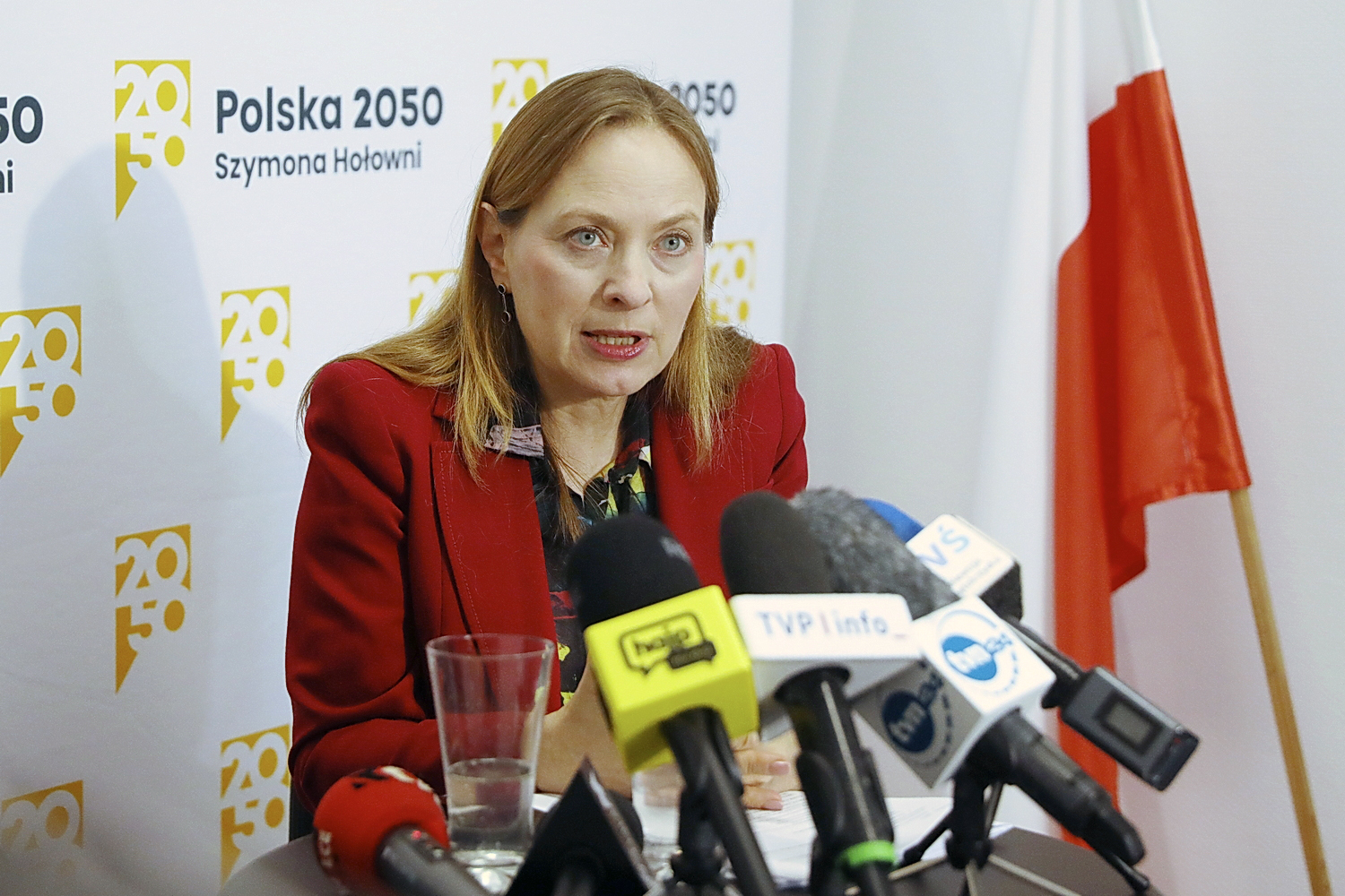 Będą ogromne pieniądze na obronność – zapowiedziała w Kielcach minister Pełczyńska-Nałęcz