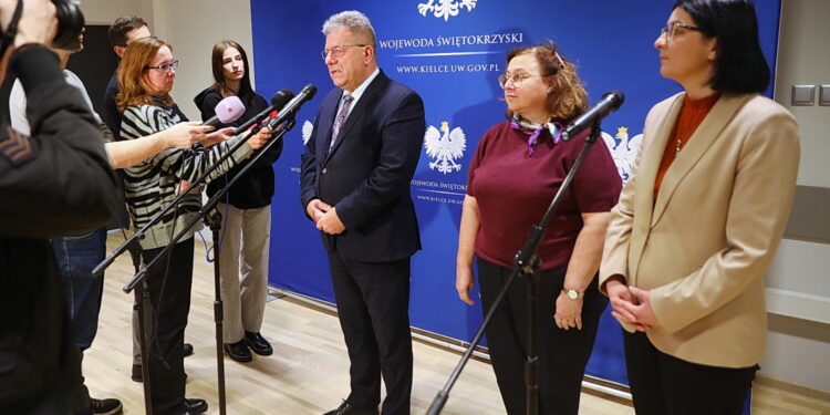 144 lekarzy rozpoczęło specjalizację - Radio Kielce 144 lekarzy rozpoczęło specjalizację