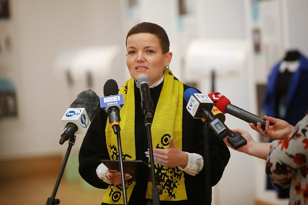 Andrzej Bętkowski w sprawie teatru: Rozwiązanie akceptowalne to rozstrzygnięcie komisji konkursowej - Radio Kielce Minister kultury: to polityczne kalkulacje pani marszałek, a ja się na to nie zgadzam