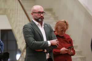 Minister kultury: to polityczne kalkulacje pani marszałek, a ja się na to nie zgadzam - Radio Kielce Minister kultury: to polityczne kalkulacje pani marszałek, a ja się na to nie zgadzam - Radio Kielce