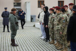Młodzi ludzie poczuli grozę stanu wojennego - Radio Kielce Młodzi ludzie poczuli grozę stanu wojennego - Radio Kielce