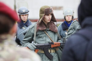 Młodzi ludzie poczuli grozę stanu wojennego - Radio Kielce Młodzi ludzie poczuli grozę stanu wojennego - Radio Kielce