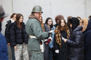 Młodzi ludzie poczuli grozę stanu wojennego - Radio Kielce Młodzi ludzie poczuli grozę stanu wojennego - Radio Kielce