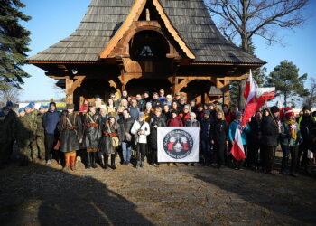 Białogon. II Rajd Pamięci Zapomnianych Bohaterów - Radio Kielce 13.12.2025. Białogon. II Rajd Pamięci Zapomnianych Bohaterów / Fot. Wiktor Taszłow - Radio Kielce