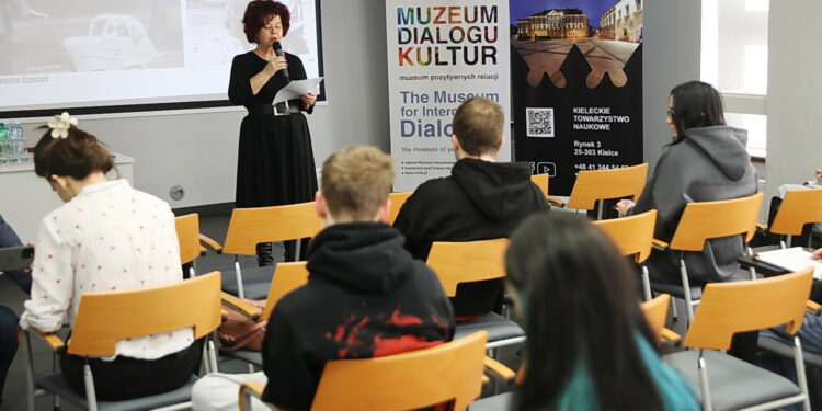 Kielczanie przeżyli dzień z Edmundem Niziurskim - Radio Kielce Kielczanie przeżyli dzień z Edmundem Niziurskim