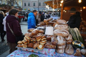 Na Rynku rozpoczął się świąteczny jarmark - Radio Kielce 13.12.2025. Kielce. Kielecki Jarmark Świąteczny / Fot. Wiktor Taszłow - Radio Kielce