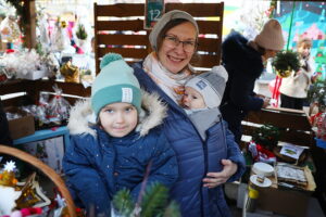 Na Rynku rozpoczął się świąteczny jarmark - Radio Kielce 13.12.2025. Kielce. Kielecki Jarmark Świąteczny / Fot. Wiktor Taszłow - Radio Kielce