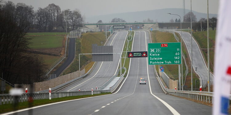 Obwodnica Opatowa gotowa. Zobacz przejazd [ZDJĘCIA, WIDEO]