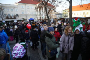 Na Rynku rozpoczął się świąteczny jarmark - Radio Kielce 13.12.2025. Kielce. Kielecki Jarmark Świąteczny / Fot. Wiktor Taszłow - Radio Kielce