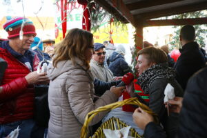 Na Rynku rozpoczął się świąteczny jarmark - Radio Kielce 13.12.2025. Kielce. Kielecki Jarmark Świąteczny / Fot. Wiktor Taszłow - Radio Kielce