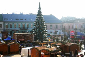 Na Rynku rozpoczął się świąteczny jarmark - Radio Kielce 13.12.2025. Kielce. Kielecki Jarmark Świąteczny / Fot. Wiktor Taszłow - Radio Kielce