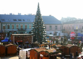 13.12.2025. Kielce. Kielecki Jarmark Świąteczny / Fot. Wiktor Taszłow - Radio Kielce