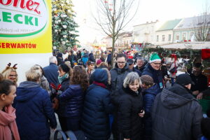 Na Rynku rozpoczął się świąteczny jarmark - Radio Kielce 13.12.2025. Kielce. Kielecki Jarmark Świąteczny / Fot. Wiktor Taszłow - Radio Kielce