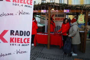 Na Rynku rozpoczął się świąteczny jarmark - Radio Kielce 13.12.2025. Kielce. Kielecki Jarmark Świąteczny / Fot. Wiktor Taszłow - Radio Kielce