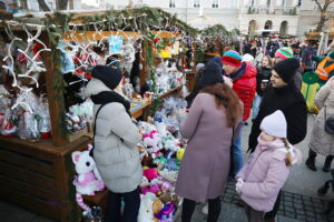 Na Rynku rozpoczął się świąteczny jarmark - Radio Kielce 13.12.2025. Kielce. Kielecki Jarmark Świąteczny / Fot. Wiktor Taszłow - Radio Kielce
