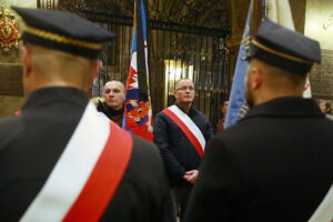 W kieleckiej katedrze modlono się za ofiary stanu wojennego - Radio Kielce W kieleckiej katedrze modlono się za ofiary stanu wojennego - Radio Kielce