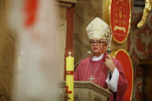 W kieleckiej katedrze modlono się za ofiary stanu wojennego - Radio Kielce W kieleckiej katedrze modlono się za ofiary stanu wojennego - Radio Kielce