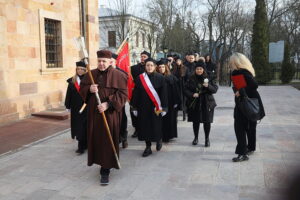 17.12.2025. Kielce. Ostatnie pożegnanie profesora Jacka Semaniaka / Fot. Wiktor Taszłow - Radio Kielce