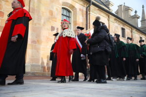 17.12.2025. Kielce. Ostatnie pożegnanie profesora Jacka Semaniaka / Fot. Wiktor Taszłow - Radio Kielce