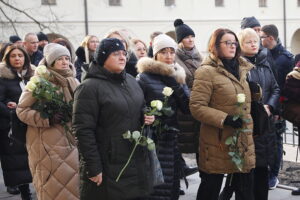 17.12.2025. Kielce. Ostatnie pożegnanie profesora Jacka Semaniaka / Fot. Wiktor Taszłow - Radio Kielce