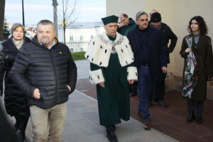 17.12.2025. Kielce. Ostatnie pożegnanie profesora Jacka Semaniaka / Fot. Wiktor Taszłow - Radio Kielce