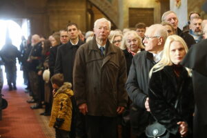 17.12.2025. Kielce. Ostatnie pożegnanie profesora Jacka Semaniaka / Fot. Wiktor Taszłow - Radio Kielce