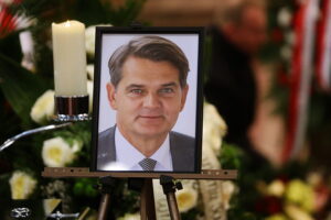 17.12.2025. Kielce. Ostatnie pożegnanie profesora Jacka Semaniaka / Fot. Wiktor Taszłow - Radio Kielce