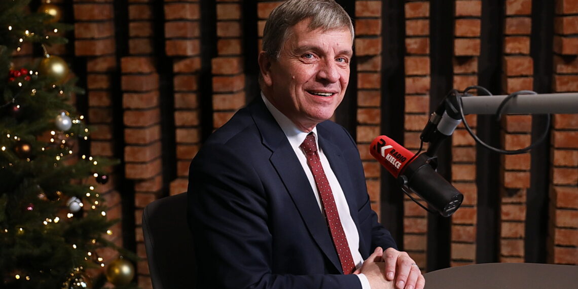 19.12.2025 Rozmowa Dnia. Radio Kielce. Na zdjęciu: Andrzej Pruś - członek zarządu województwa świętokrzyskiego / Fot. Wiktor Taszłow - Radio Kielce
