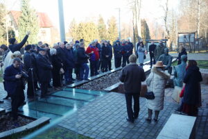 W Nowej Słupi upamiętniono wybitnych naukowców - Radio Kielce