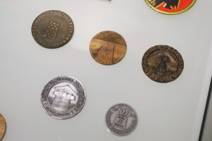 28.12.2025. Nowa Słupia. Muzeum Starożytnego Hutnictwa Świętokrzyskiego. Nowe eksponaty / Fot. Wiktor Taszłow - Radio Kielce