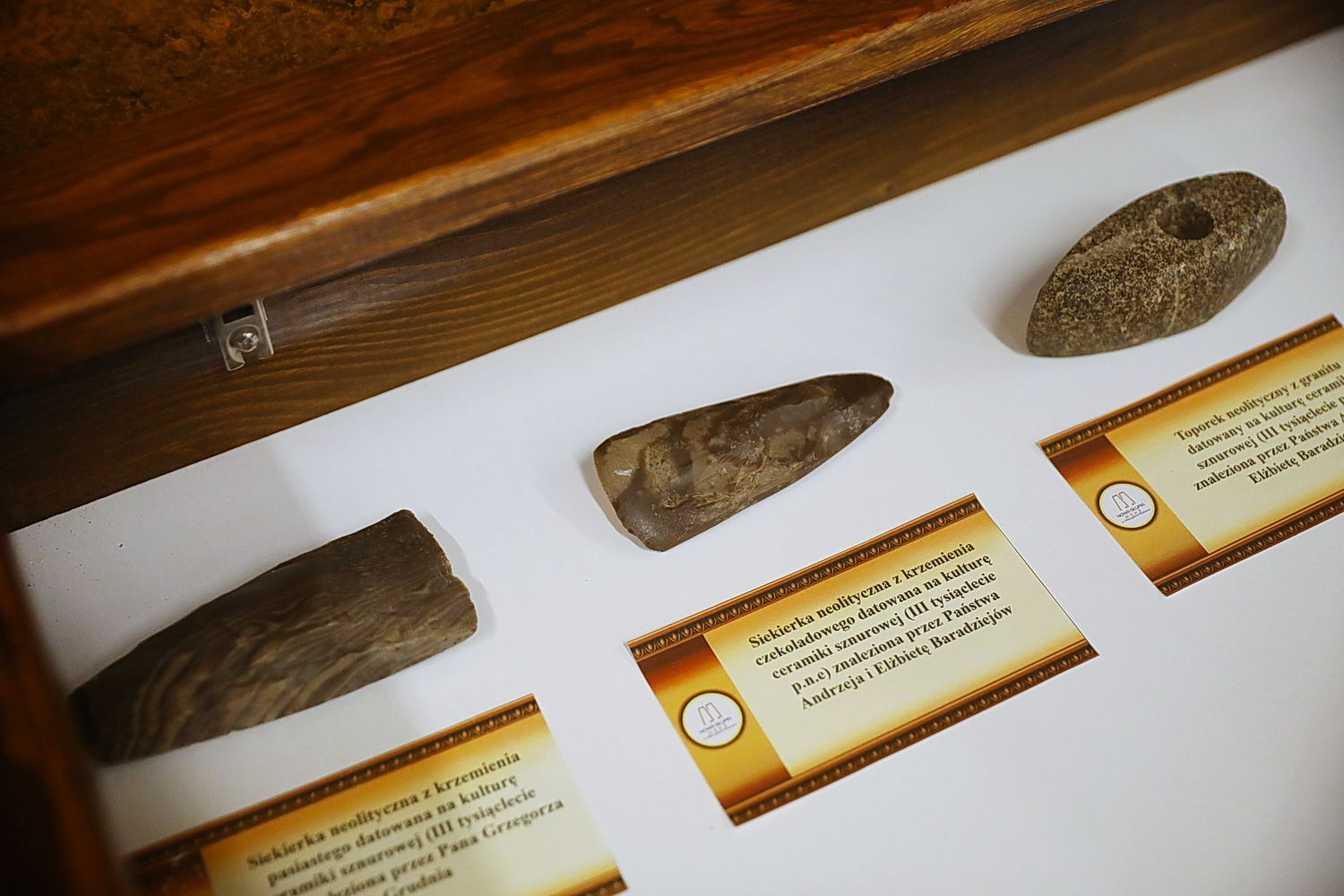 28.12.2025. Nowa Słupia. Muzeum Starożytnego Hutnictwa Świętokrzyskiego. Nowe eksponaty / Fot. Wiktor Taszłow - Radio Kielce