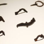 28.12.2025. Nowa Słupia. Muzeum Starożytnego Hutnictwa Świętokrzyskiego. Nowe eksponaty / Fot. Wiktor Taszłow - Radio Kielce