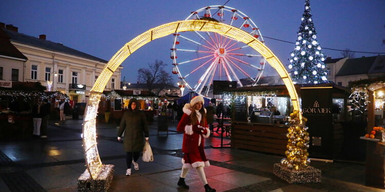 Święta otulone muzyką z Radiem Kielce - Radio Kielce Święta otulone muzyką z Radiem Kielce