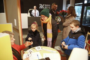 22.12.2025. Radio Kielce. "Święta z Radiem Kielce - Najpiękniejsza ozdoba choinkowa" / Fot. Wiktor Taszłow - Radio Kielce