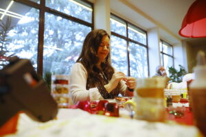 22.12.2025. Radio Kielce. "Święta z Radiem Kielce - Najpiękniejsza ozdoba choinkowa" / Fot. Wiktor Taszłow - Radio Kielce