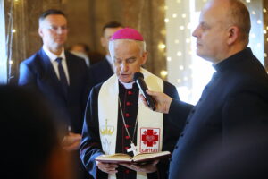 23.12.2025. Kielce. Wigilia dla samotnych, ubogich i bezdomnych / Fot. Wiktor Taszłow - Radio Kielce