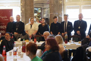 23.12.2025. Kielce. Wigilia dla samotnych, ubogich i bezdomnych / Fot. Wiktor Taszłow - Radio Kielce