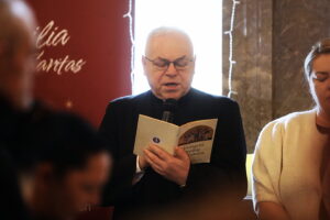 23.12.2025. Kielce. Wigilia dla samotnych, ubogich i bezdomnych / Fot. Wiktor Taszłow - Radio Kielce