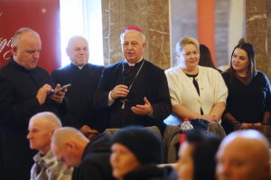 23.12.2025. Kielce. Wigilia dla samotnych, ubogich i bezdomnych / Fot. Wiktor Taszłow - Radio Kielce