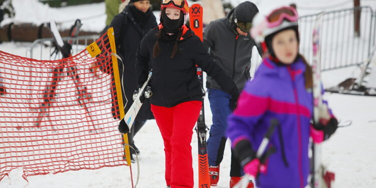 Zmiana terminów ferii zasadna, ale o wyjeździe decydują głównie finanse rodzin